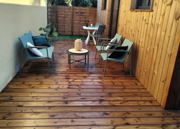 Holiday home L'hirondelle *